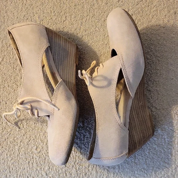 Call It Spring Cream Wedge Shoes - Picture 4 of 5